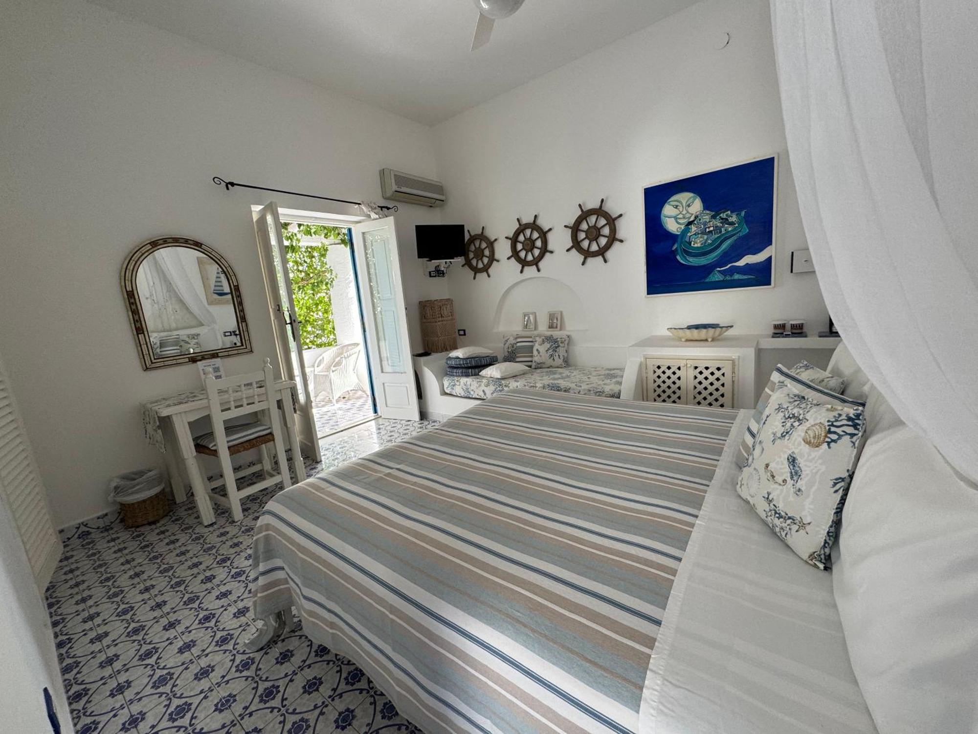 Hotel Lisca Bianca Panarea Exterior photo