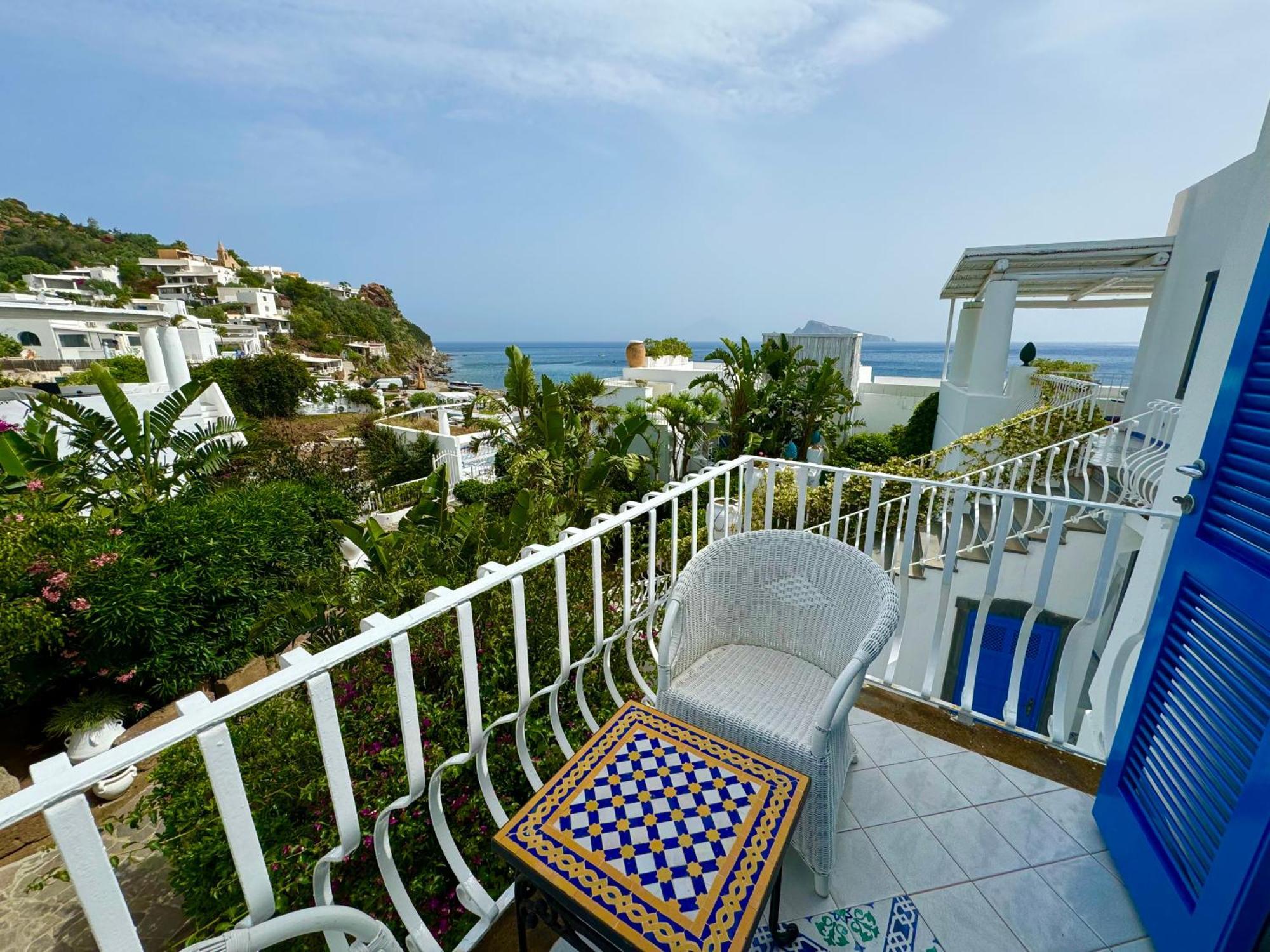 Hotel Lisca Bianca Panarea Exterior photo